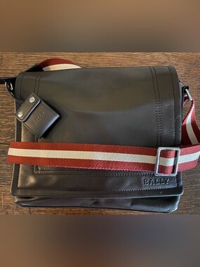 Bally Switzerland Vintage Trainspotter Messenger Bag